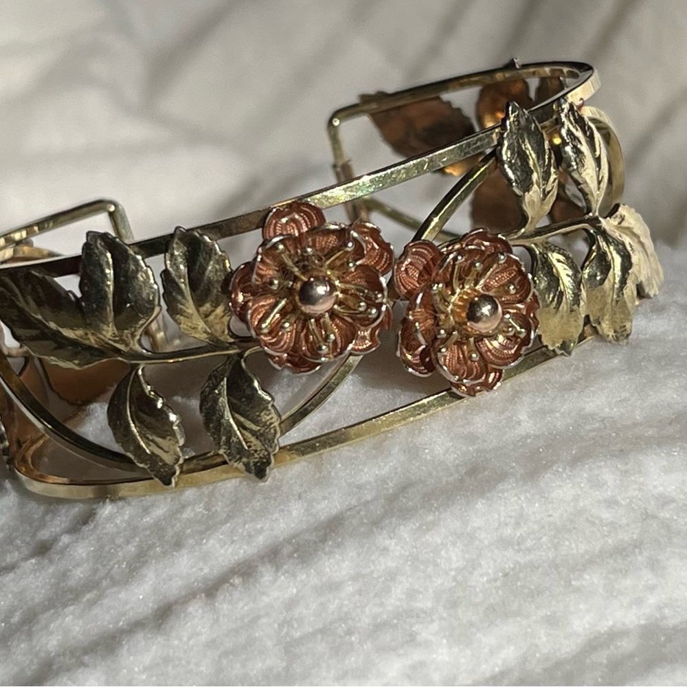 Krementz Vintage bracelet in 14kt gold overlay & rose goldtone. - Picture 10 of 13